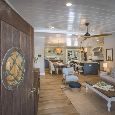 The Shady Mermaid Home